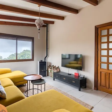 Maison Mialon: Amidst Of Nature La Esperanza